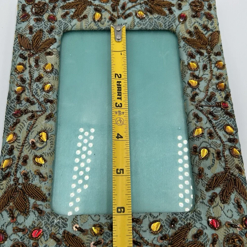 Beaded Embroidered‎ Fabric 4'' x 6'' Picture Frame